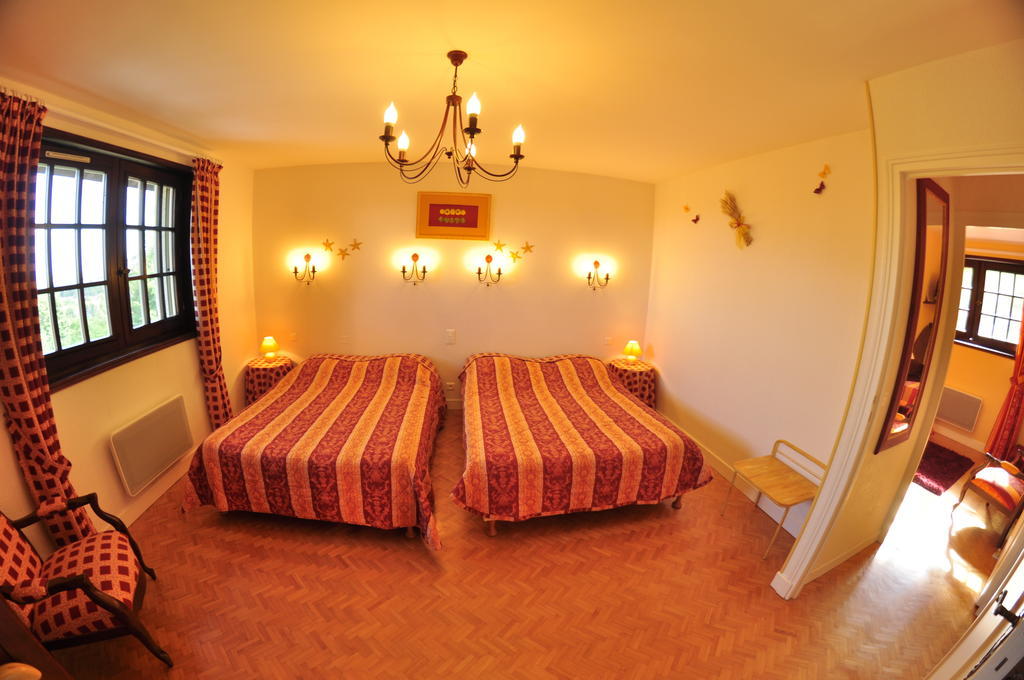 Hotel-Logis La Coraline Gannat Cameră foto