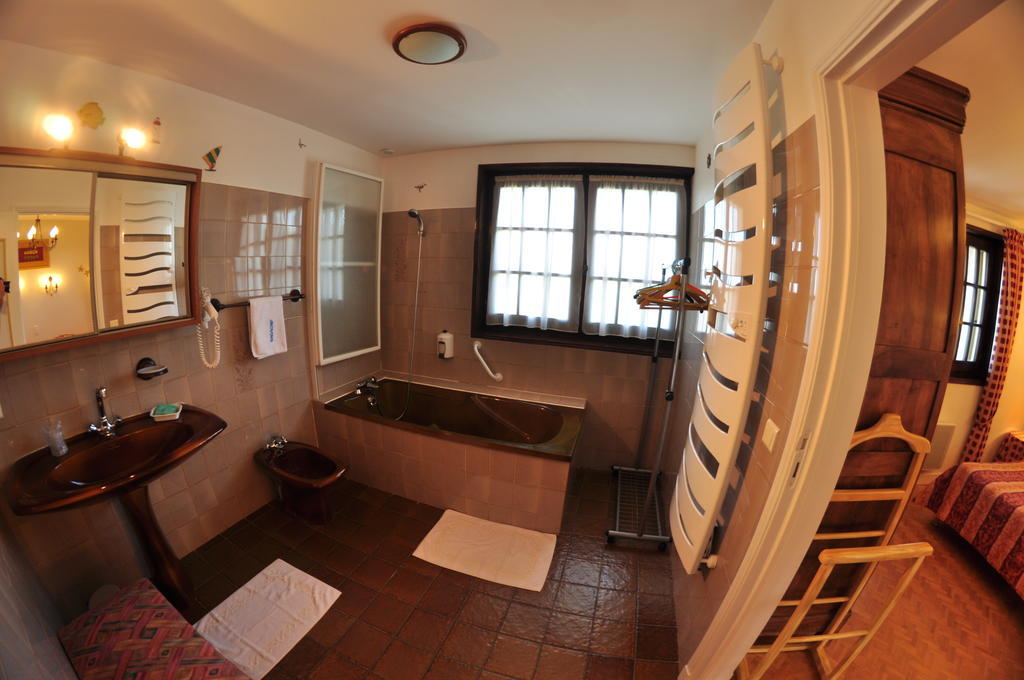 Hotel-Logis La Coraline Gannat Cameră foto